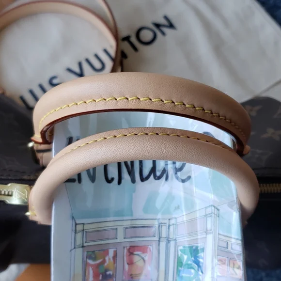 Louis Vuitton Monogram Speedy Bandouliere 25 - Picture 8 of 11